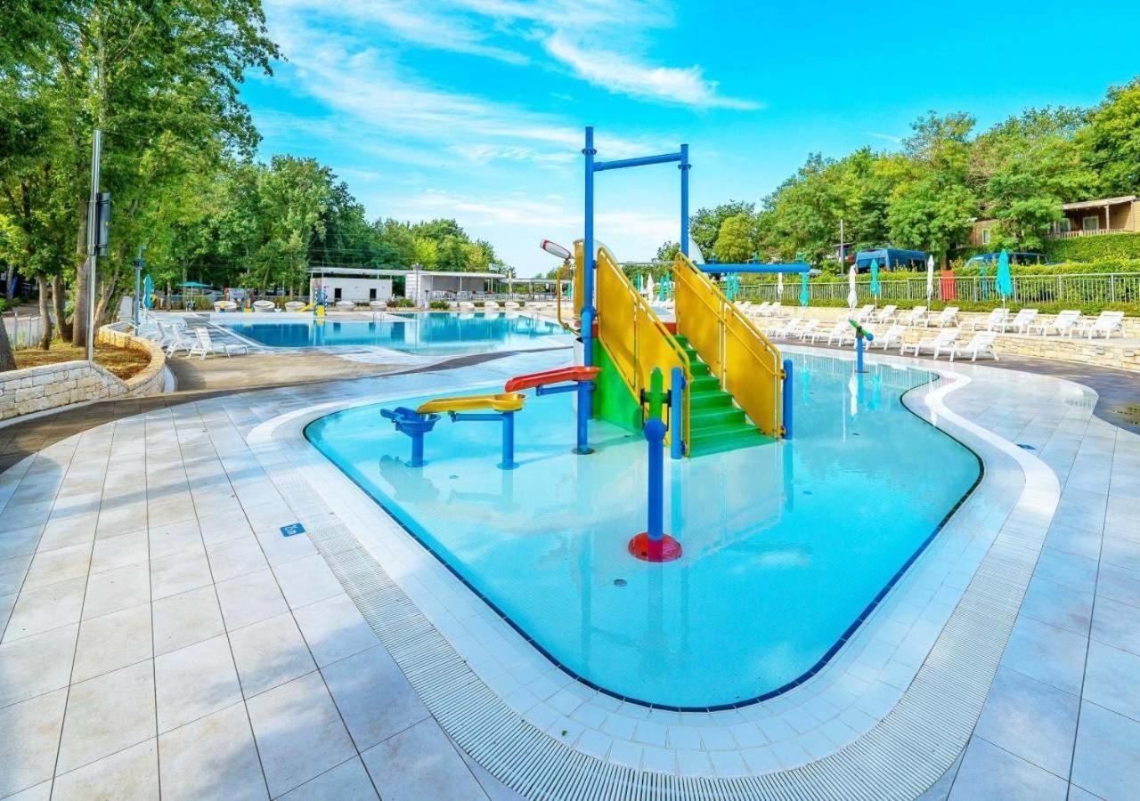 Camping Bijela Uvala - Eurocamp I Homair Poreč Exterior foto