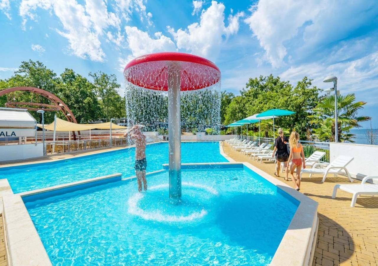 Camping Bijela Uvala - Eurocamp I Homair Poreč Exterior foto