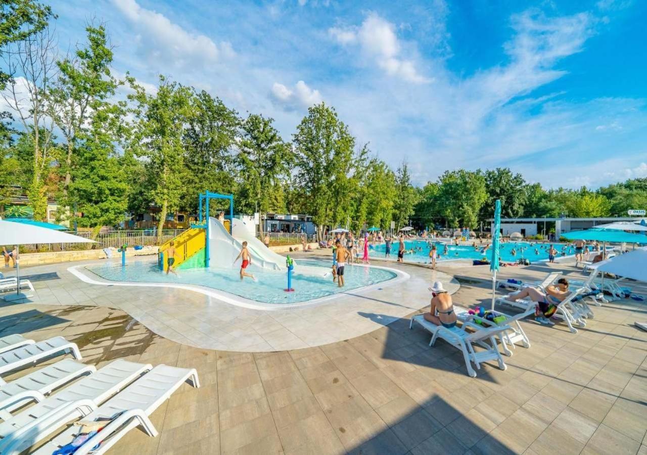 Camping Bijela Uvala - Eurocamp I Homair Poreč Exterior foto