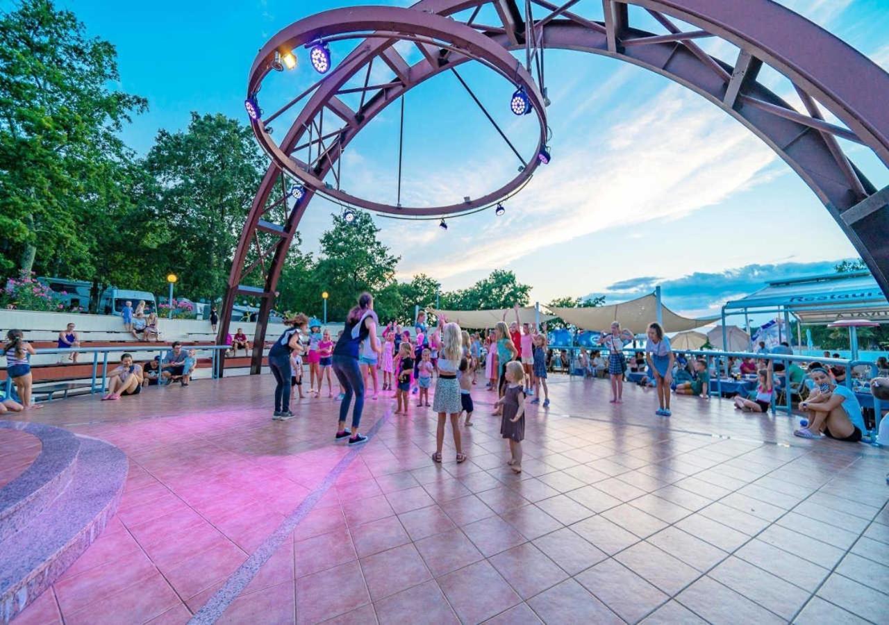 Camping Bijela Uvala - Eurocamp I Homair Poreč Exterior foto