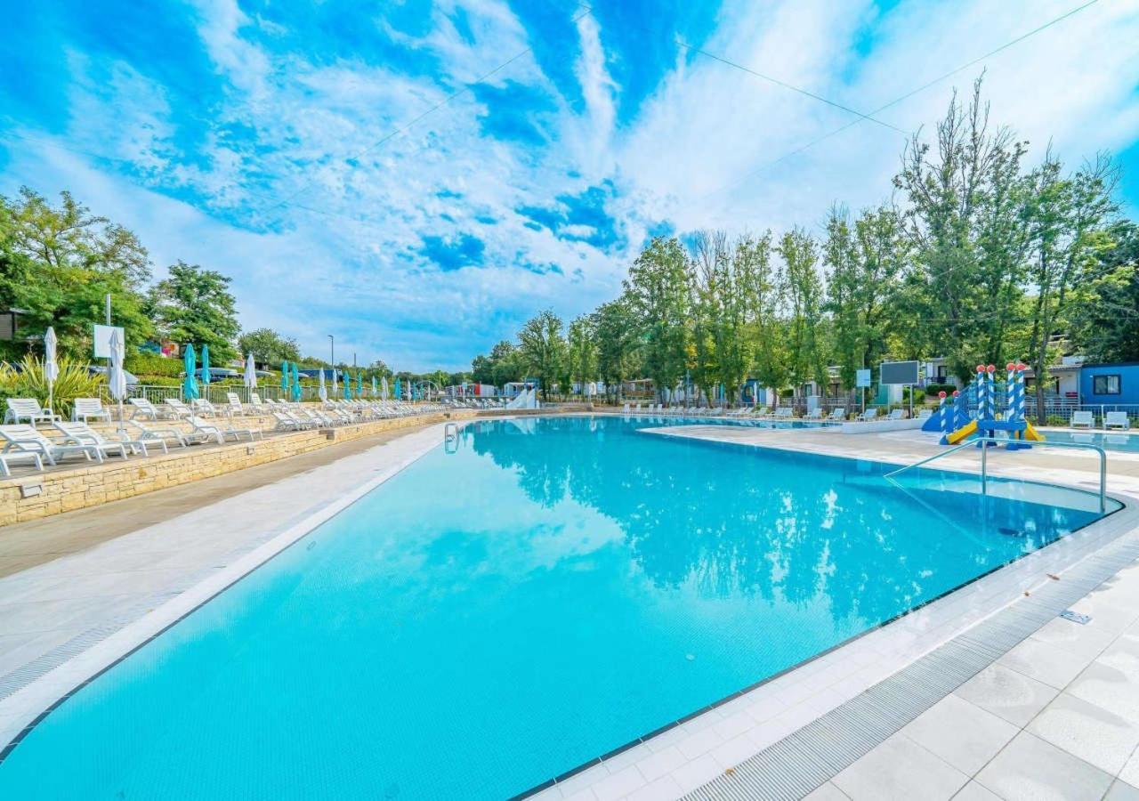 Camping Bijela Uvala - Eurocamp I Homair Poreč Exterior foto